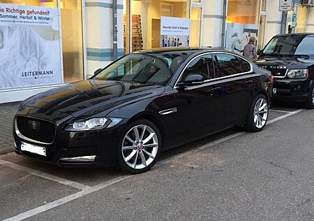 Jaguar XF 30d 300PS Prestige Automatik Prestige