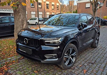 Volvo XC 40 XC40 T5 Recharge R Design Hybrid top gepflegt