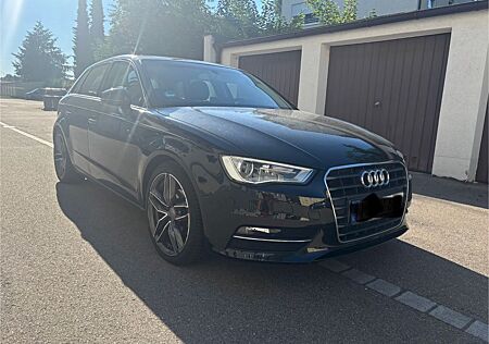 Audi A3 2.0 TDI S tronic Ambiente Ambiente