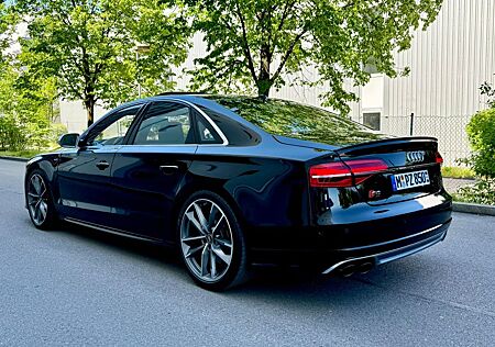 Audi S8 4.0 PLUS MATRIX B&O Keramik Standh Nacht VOLL