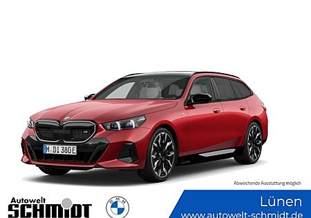 BMW i5 M60 xDrive Touring / NP= 117.925,- / Pano /