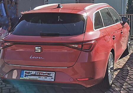 Seat Leon 1.5 eTSI Xcellence Plus DSG DCC Sound