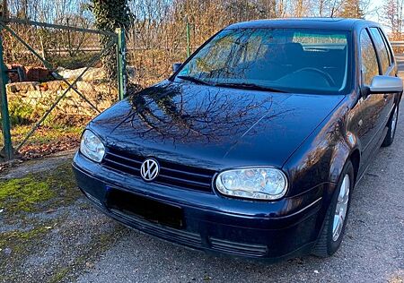 VW Golf Volkswagen 4 1.6 TÜV 2027