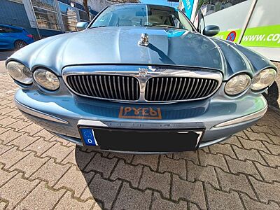 Jaguar X-Type 2.1 Liter V6 Executive Executive