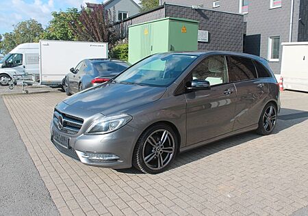 Mercedes-Benz B 180 BE*Xenon*AHK*PDC*Sitzhzg*Navi*18"Allwetter