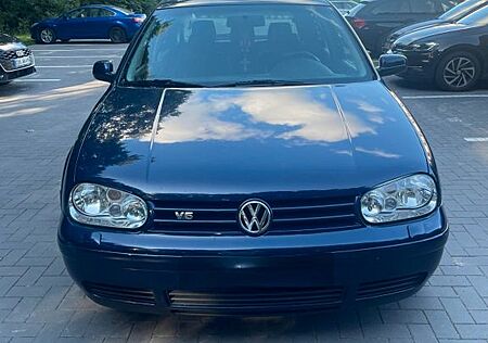 VW Golf Volkswagen 2.3l V5 1999