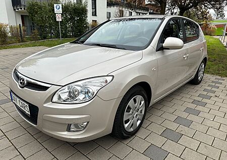 Hyundai i30 Comfort*2.HAND*Klima*AHK