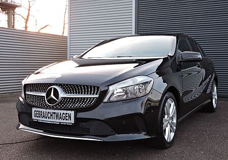 Mercedes-Benz A 180 A180 BlueEfficiency 7G-DCT / Kamera / Navi