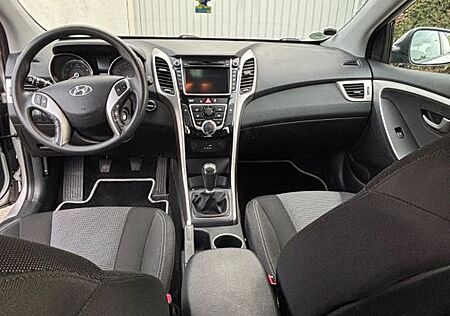 Hyundai i30 blue 1.4 Classic Classic