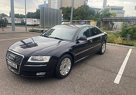 Audi A8 3.0 TDI (DPF) tiptronic quattro -
