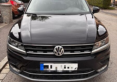 VW Tiguan Volkswagen 2.0 TDI SCR 140kW DSG 4MOTION Highlin...