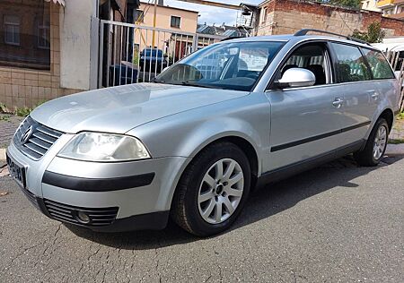VW Passat Variant Volkswagen 2.0 Comfortline**Tüv bis 03/27**