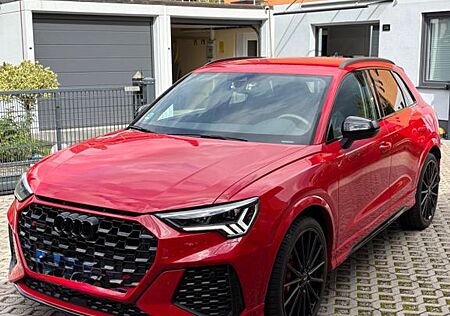Audi RS Q3 RSQ3 2.5 TFSI S tronic quattro -