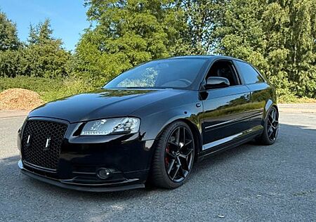 Audi A3 2.0 TFSI S line Sportpaket plus S line Sp...
