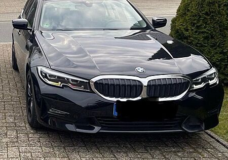 BMW 318d Touring Luxury Line Luxury Line