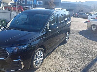 Ford Grand Tourneo Connect Titanium