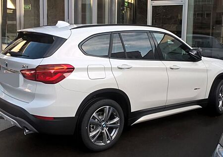 BMW X1 xDrive20i Sport Line ,Kamera,LED-TOP