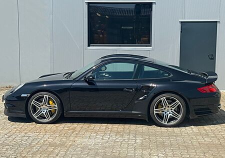 Porsche 997 Turbo Coupé / PCCB / SportChrono