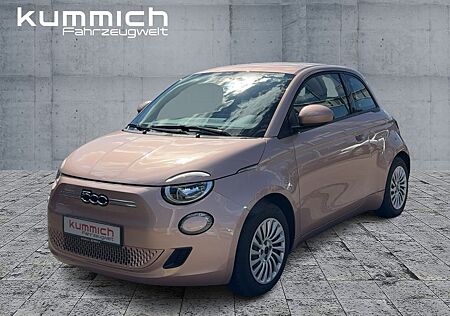 Fiat 500E mit Batteriezertifikat