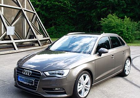 Audi A3 1.6 TDI S tronic S line Sportback S line
