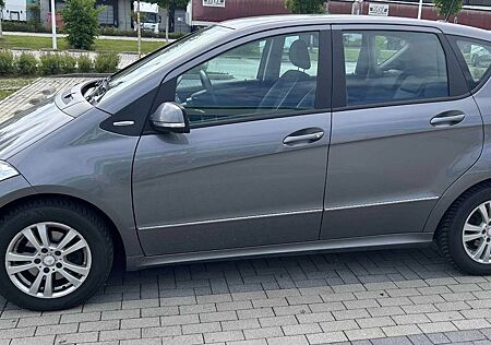 Mercedes-Benz A 180 AVANTGARDE Autotronic AVANTGARDE