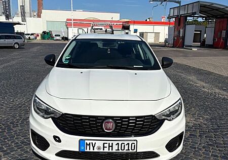 Fiat Tipo 1.4 16V EASY EASY