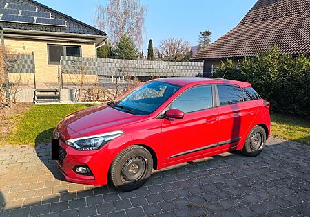 Hyundai i20 Active Trend | 100 PS | scheckheftge