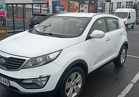 Kia Sportage 2.0 CVVT 2WD Spirit Automatik Spirit