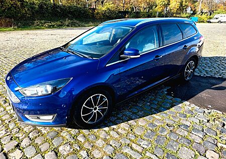 Ford Focus 1,5TDCi 88kW Turnier Blau