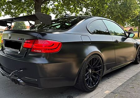 BMW M3 Coupé Tracktool DKG FROZEN BLACK KW MANTHEY