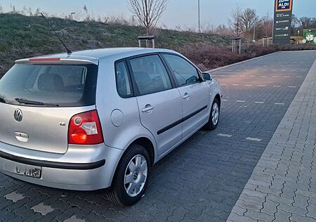 VW Polo Volkswagen - TÜV bis 2027 (mit Steuerkettenschaden)