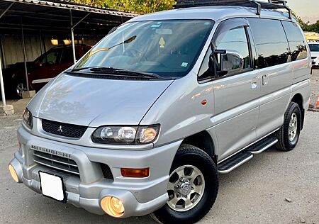 Mitsubishi Space Gear Delica Chamonix 3.0i V6 4x4 Autom.