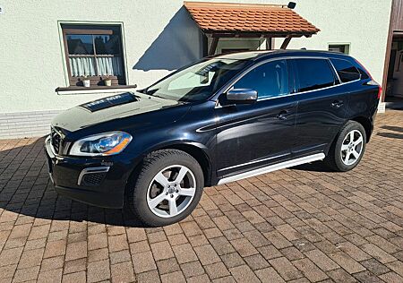 Volvo XC 60 XC60 D5 AWD Geartronic R Design R Design