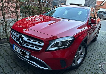 Mercedes-Benz GLA 180 GLA180 Urban Autom*Navi*SHZ*360*LED*8-fach b