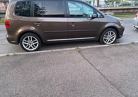 VW Touran Volkswagen 1.2 TSI Style Style