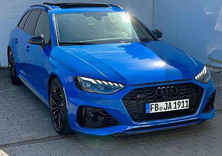 Audi RS4 RS 4 Avant 2.9 TFSI quattro *MATRIX*PANO*HEADUP*
