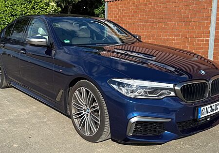 BMW M550i xDrive LED, 360°, HEAD-UP, M-PROF, H&K, SB