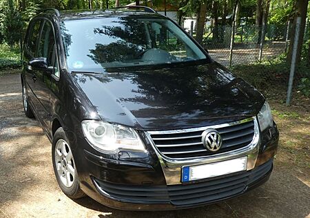 VW Touran Volkswagen 1.9 TDI DPF Highline