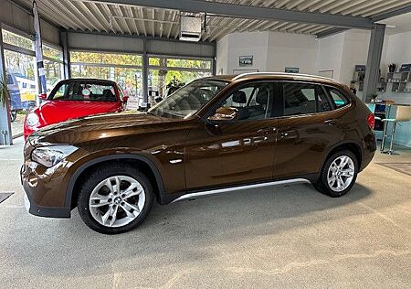 BMW X1 sDrive 18i aus 1 Hand/Voll Leder/PDC/Alu/Klim