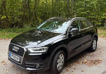 Audi Q3 2.0 TDI 103kW - schwarz