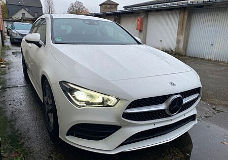 Mercedes-Benz CLA 180 Shooting Brake / AMG - PAKET / LEDER *