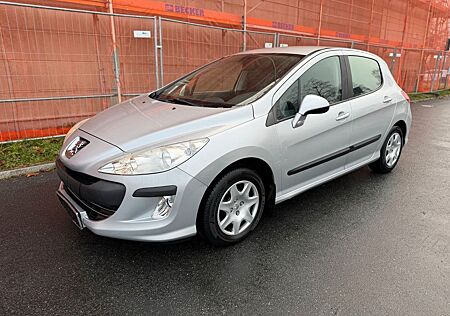 Peugeot 308 Tendance*Klimaanlage*AHK*2 Besitz*