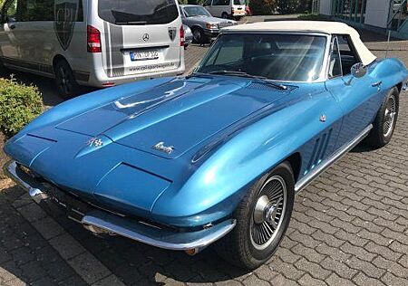 Chevrolet Corvette C2 Sting Ray komplett restauriert