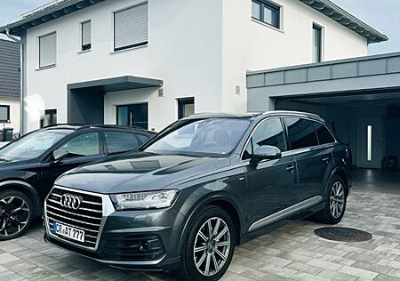 Audi Q7 3.0 TDI quattro tiptronic -