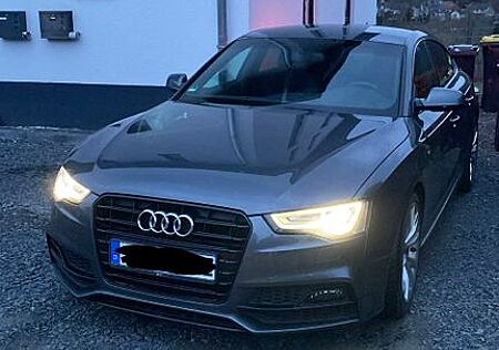 Audi A5 2.0 TDI Sportback - s-line Standheizung