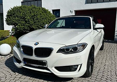 BMW 220d Cabrio Advantage Advantage