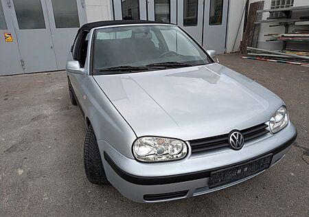 VW Golf Volkswagen 2.0L Im perfekten Zustand