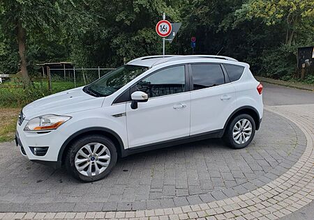 Ford Kuga 2,0 TDCi 4x4 103kW Titanium Titanium