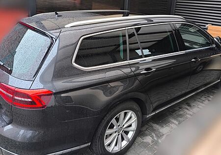 VW Passat Variant Volkswagen 2.0 TDI DSG Highline Vari...