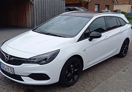 Opel Astra ST 1.2 Turbo Design & Tech AHK WR Navi